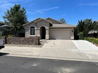 Building Photo - 228 Halley Glen Dr
