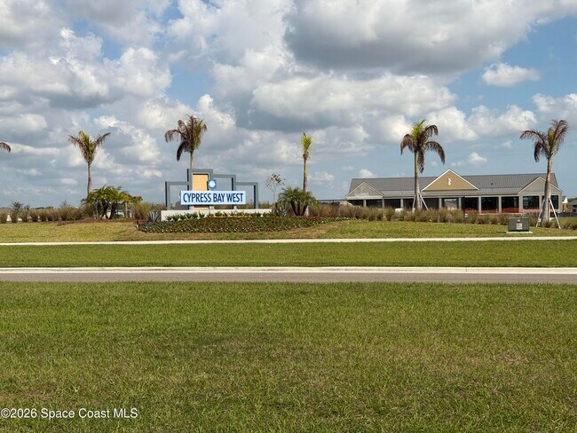 Building Photo - 1434 Garabaldi Cir SE