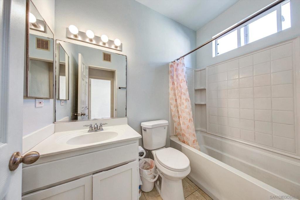 Building Photo - 1583 Sumac Pl