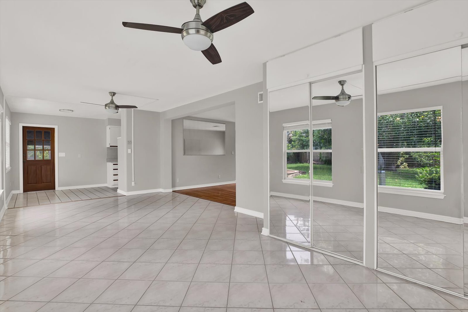 Building Photo - 10711 Seminole Dr N