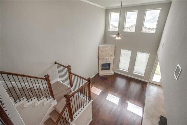 Building Photo - Stunning 5BR House in Sunnyvale