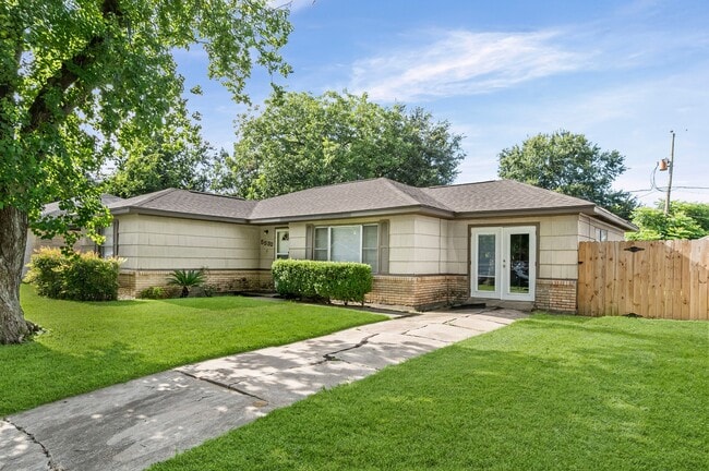 Building Photo - 5532 Meadow Creek Ln