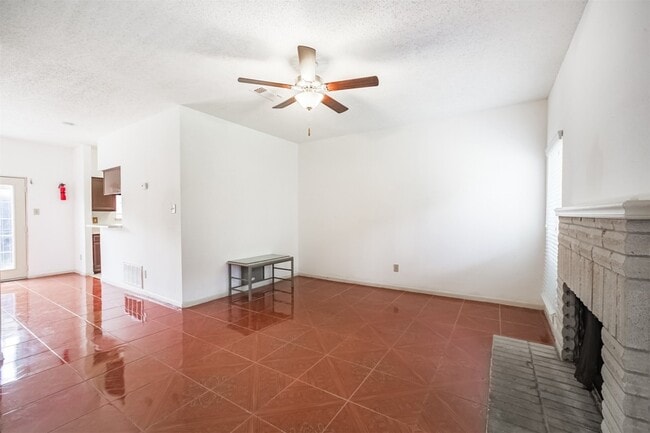 Building Photo - 12500 Brookglade Cir