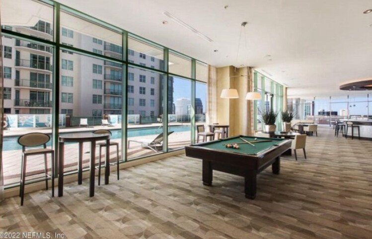 Building Photo - 1431 Riverplace Blvd