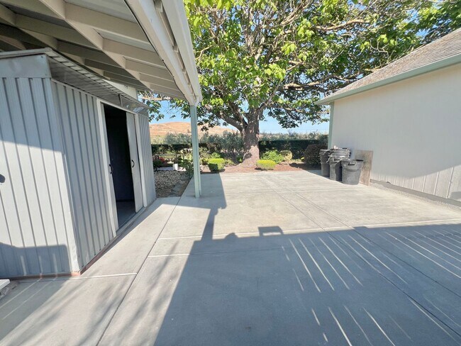 Building Photo - 1515 Stony Point Rd