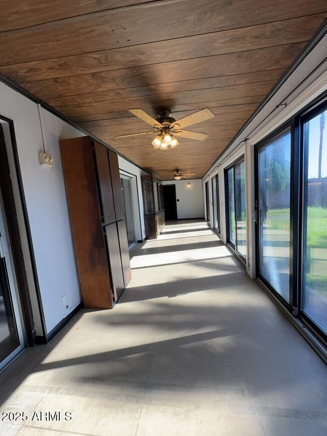 Building Photo - 4702 Pso Del Rico