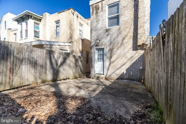 Building Photo - 1706 Willington St