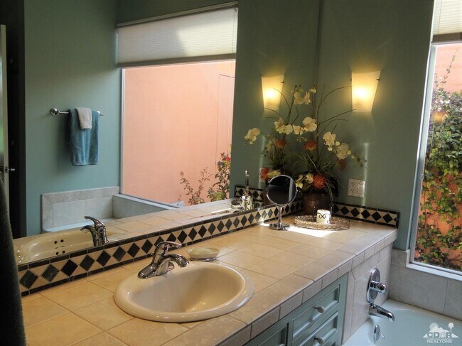 Building Photo - 47423 Medina Dr W