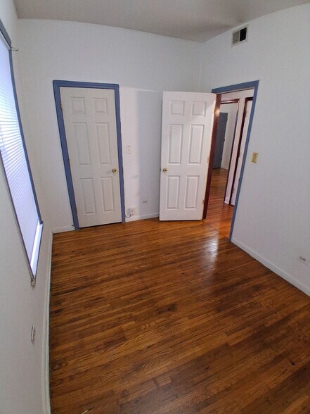 Primary Photo - 4743 W Jackson Blvd