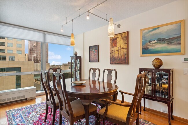 Building Photo - 330 W Diversey Pkwy