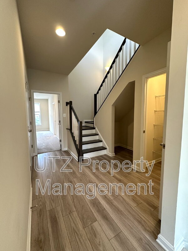 Building Photo - 967 Holden Rd