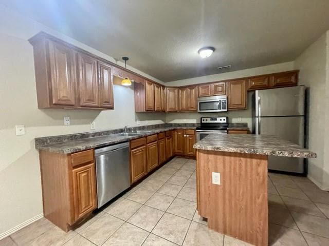 Building Photo - 3004 S B St