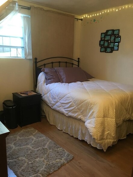 Second bedroom - 8 Robinwood Avenue