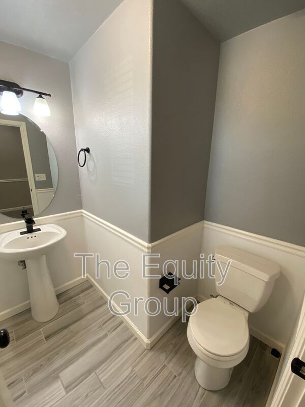 Building Photo - 3461 Alcove Way