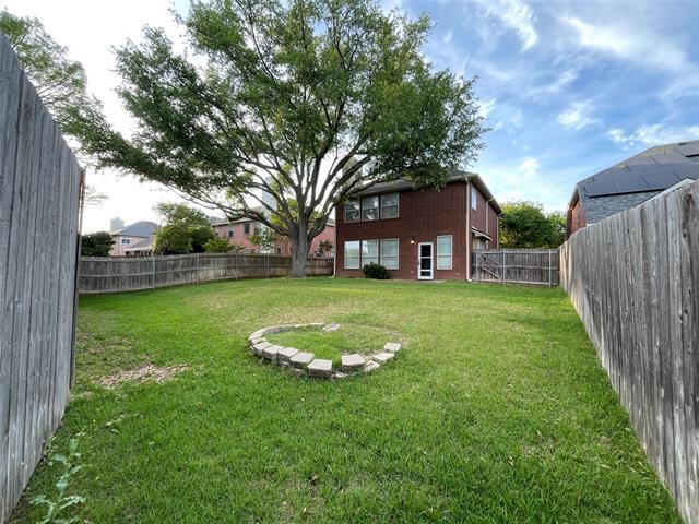 Building Photo - 2713 Chatsworth Dr