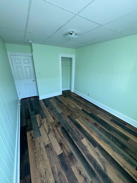 Building Photo - 518 Privilege St