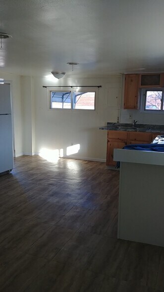 Building Photo - 300 Avenue C1