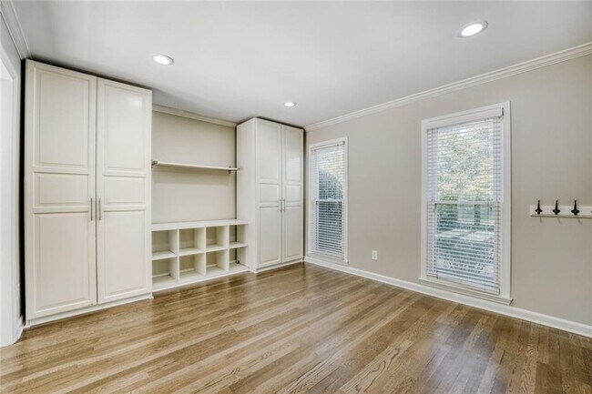 Building Photo - 532 Smithstone Trace SE