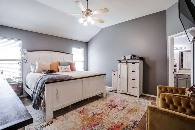 Building Photo - Stunning & Spacious Three Bedroom Home in Frenship School District!