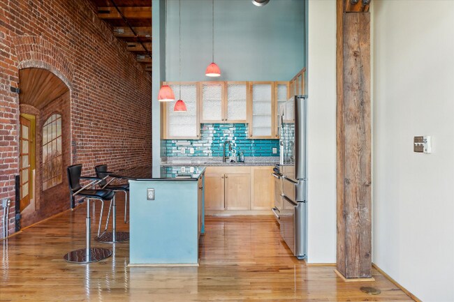 Building Photo - 2960 Inca St