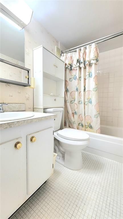 Building Photo - 11485 Oakhurst Rd