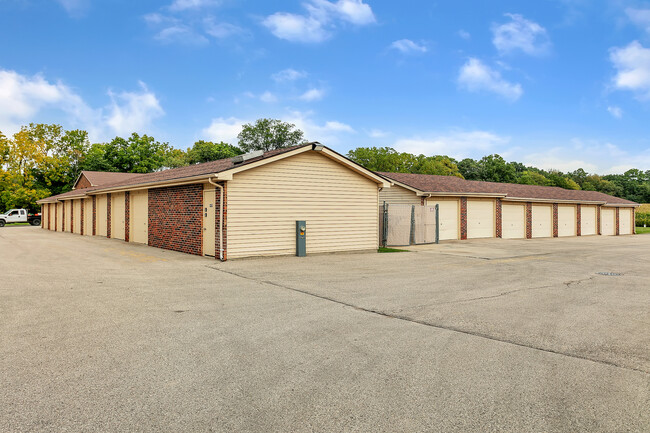 Building Photo - Lakewood Village