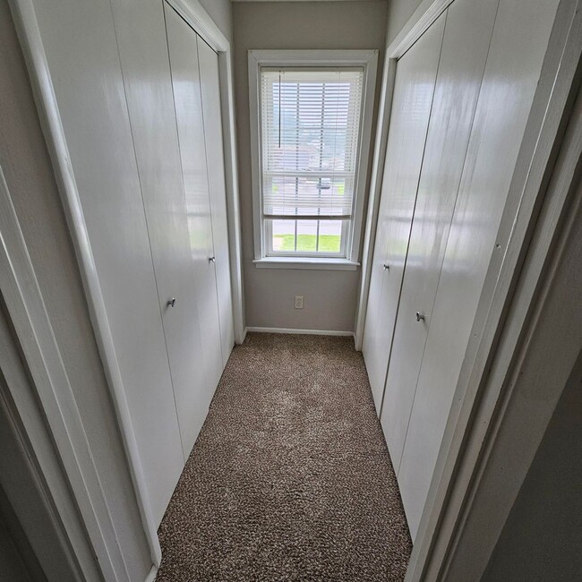 Building Photo - COMING SOON!!  Gorgeous 4 Bedroom Home in ...