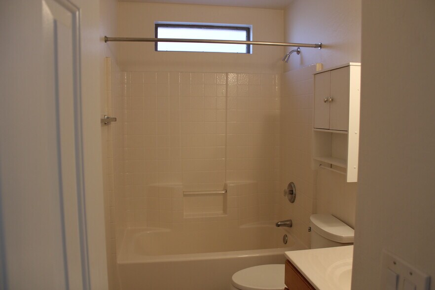 Main Bath - 440 S Val Vista Dr.