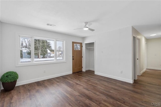 Building Photo - 7891 Areopagitica Ave