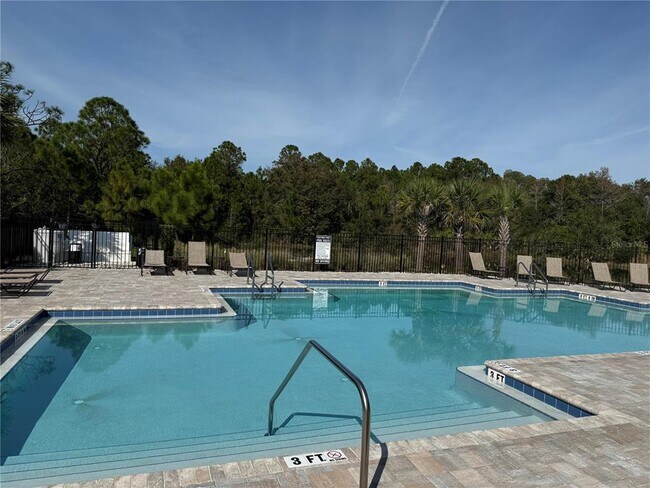 Building Photo - 355 White Heron Wy