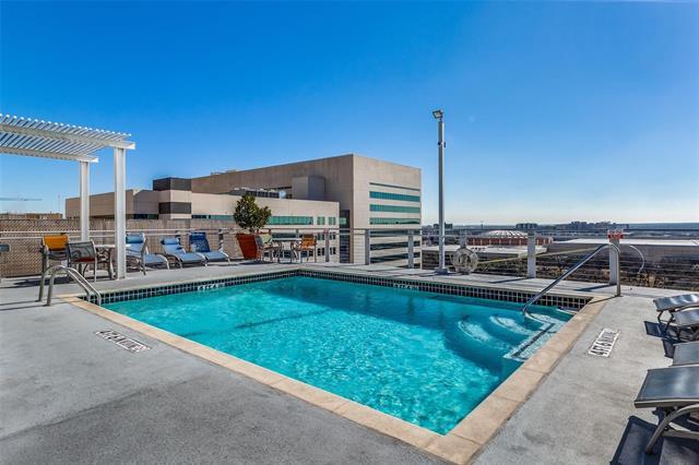 Building Photo - 1122 Jackson St