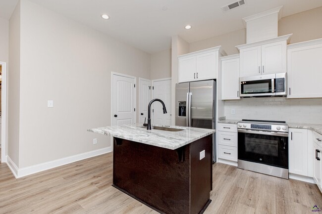 Building Photo - 1013 Northside Dr