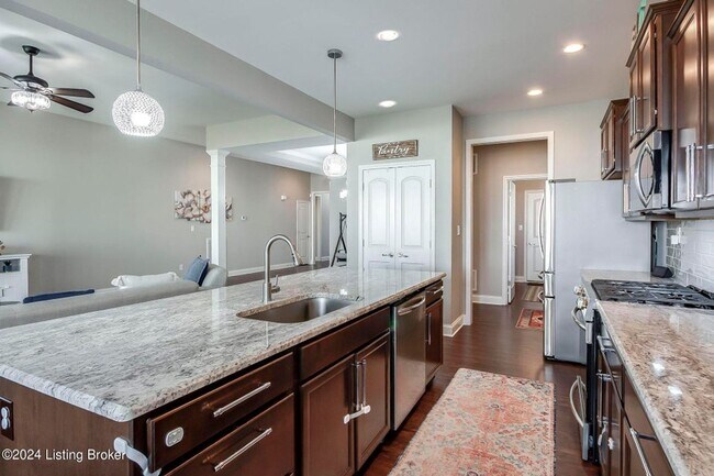 Building Photo - 107 Irondale Ct