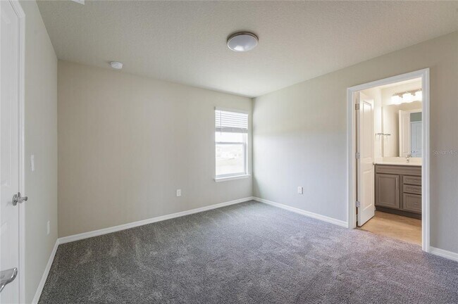 Building Photo - 10591 Bissell St