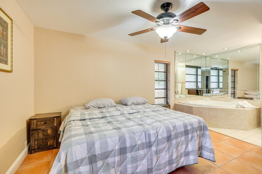 Building Photo - 10934 SW 158th Terrace