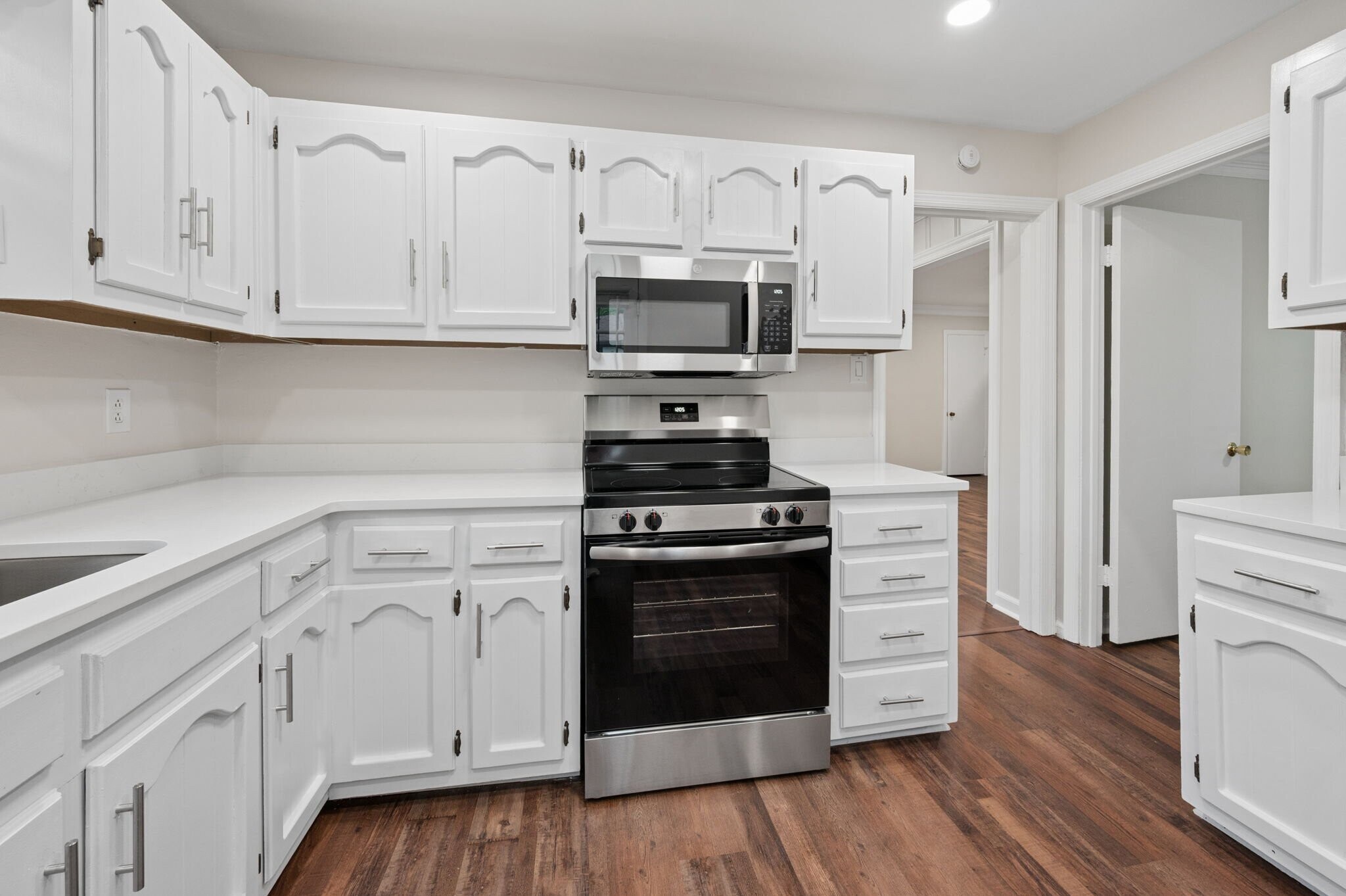 Building Photo - 3522 Hewlett Dr