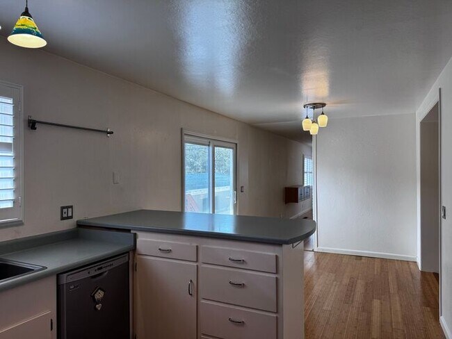 Building Photo - Charming Two Bedroom Pacific Grove Home