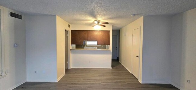 Building Photo - Tour Today! Newly Updated 2/1.5 Townhome i...