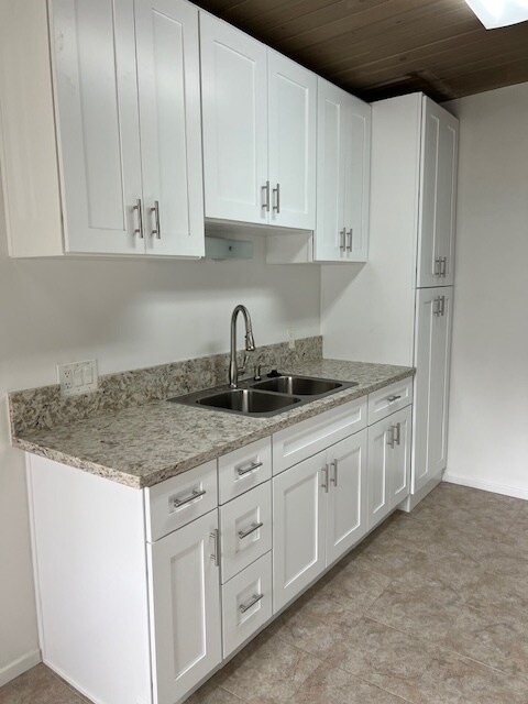 Building Photo - 3434 Reynard Way