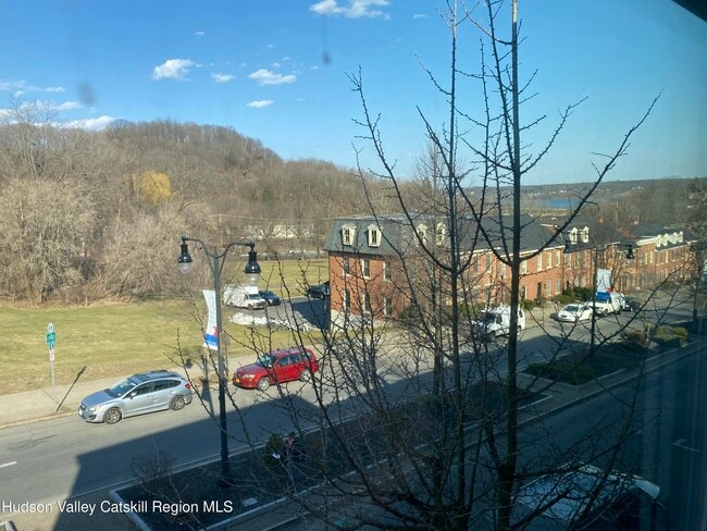 Building Photo - 91 Broadway