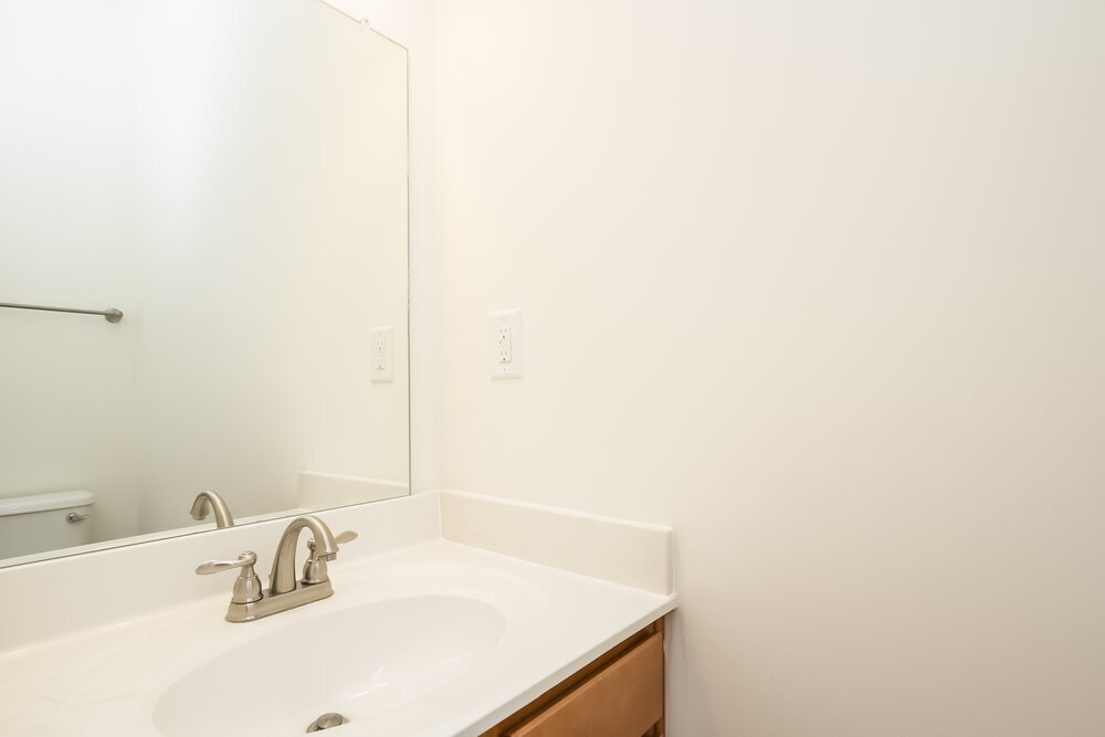 Building Photo - 1577 Shire Village Dr