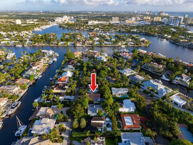 Building Photo - 326 Seven Isles Dr