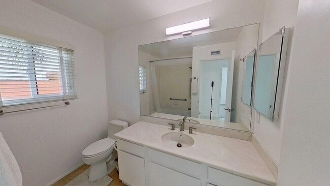 Building Photo - 11 Via Bellorita: Charming 2 Bed 2 Bath Ho...