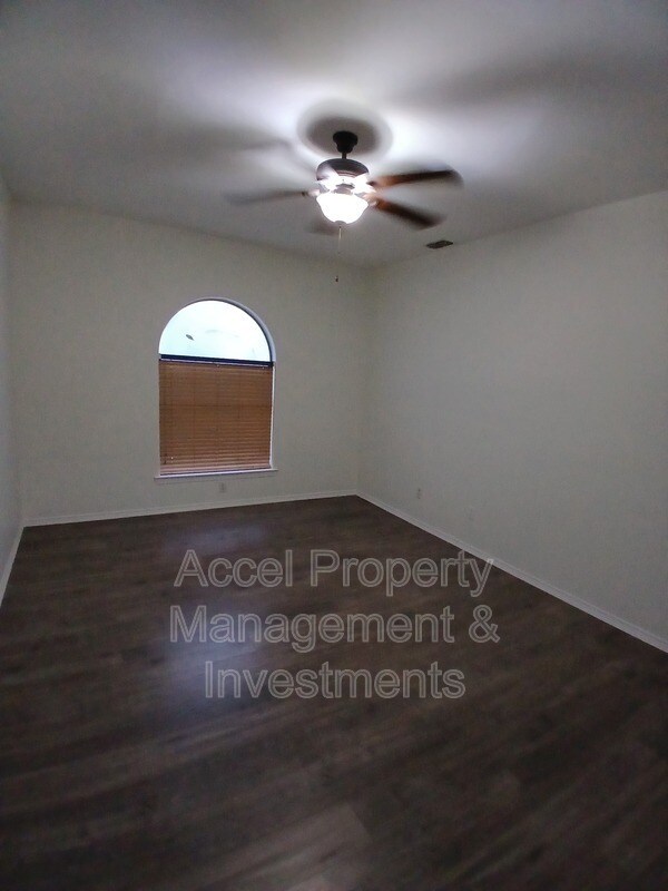 Building Photo - 130 San Jacinto St