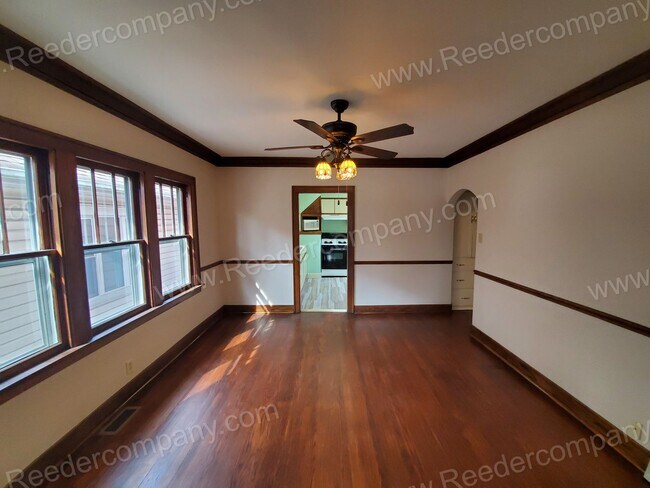 Building Photo - 7334 Jackson Ave