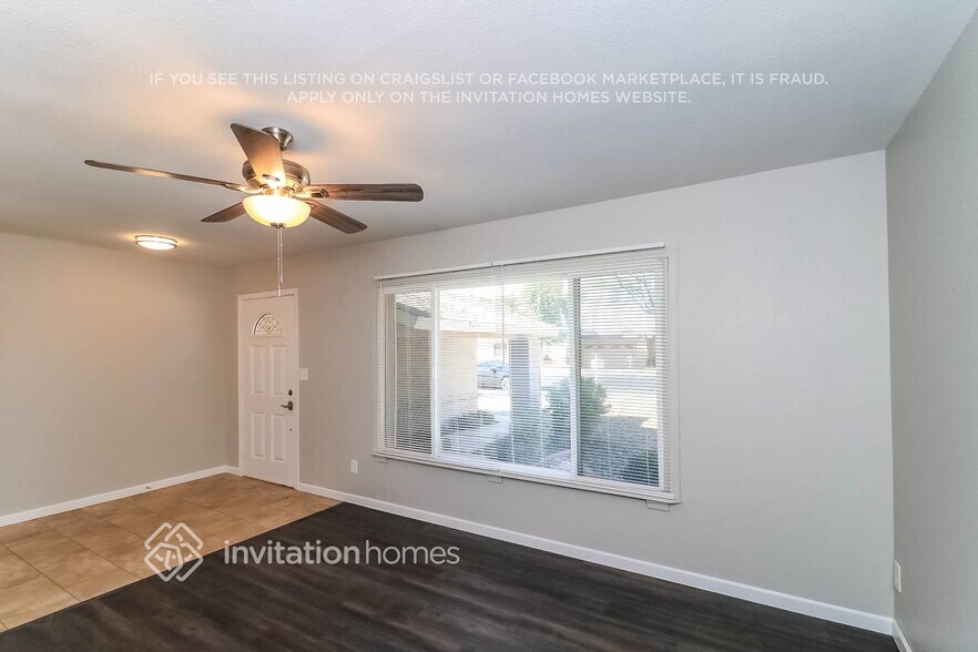 Building Photo - 10623 N 49th Ave