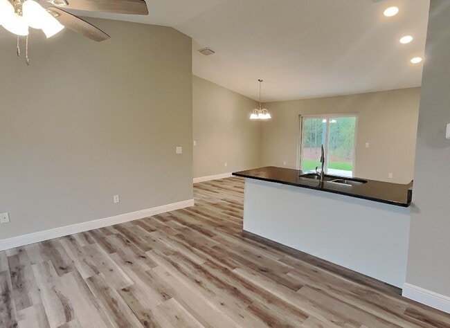 Building Photo - 6691 N Waycross Way