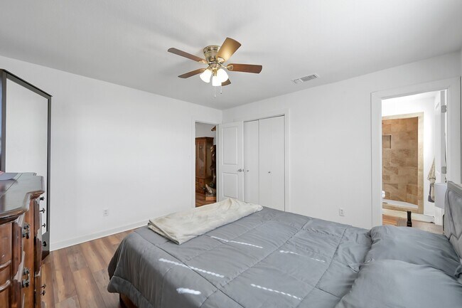 Building Photo - 1232 Co Rd 1805