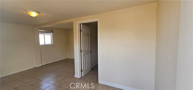 Building Photo - 717 W San Marino Ave