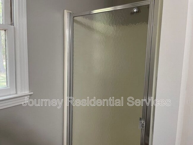 Building Photo - 1605 Owls Nest Rd